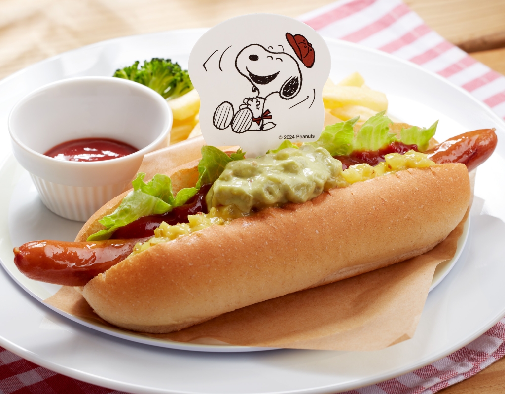ジョイフル「チャーリー・ブラウンの野球観戦しながら食べたい Hotdog」